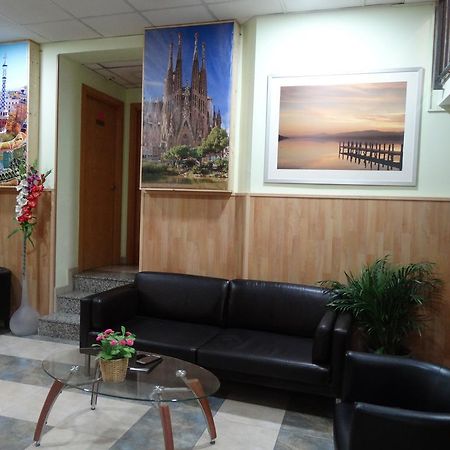 Hostal Mont Thabor Barcelona Zewnętrze zdjęcie