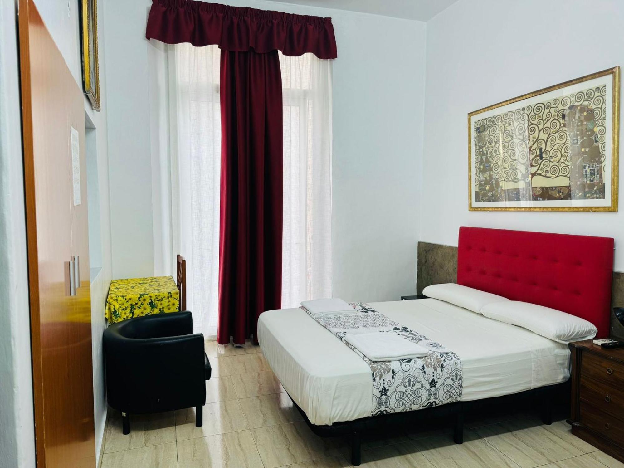 Hostal Mont Thabor Barcelona Zewnętrze zdjęcie