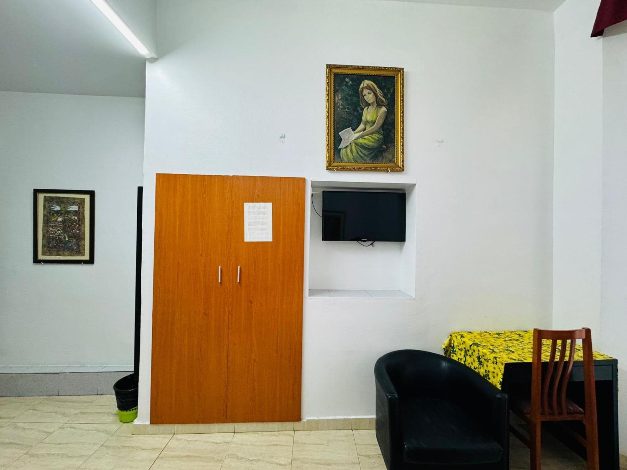 Hostal Mont Thabor Barcelona Zewnętrze zdjęcie