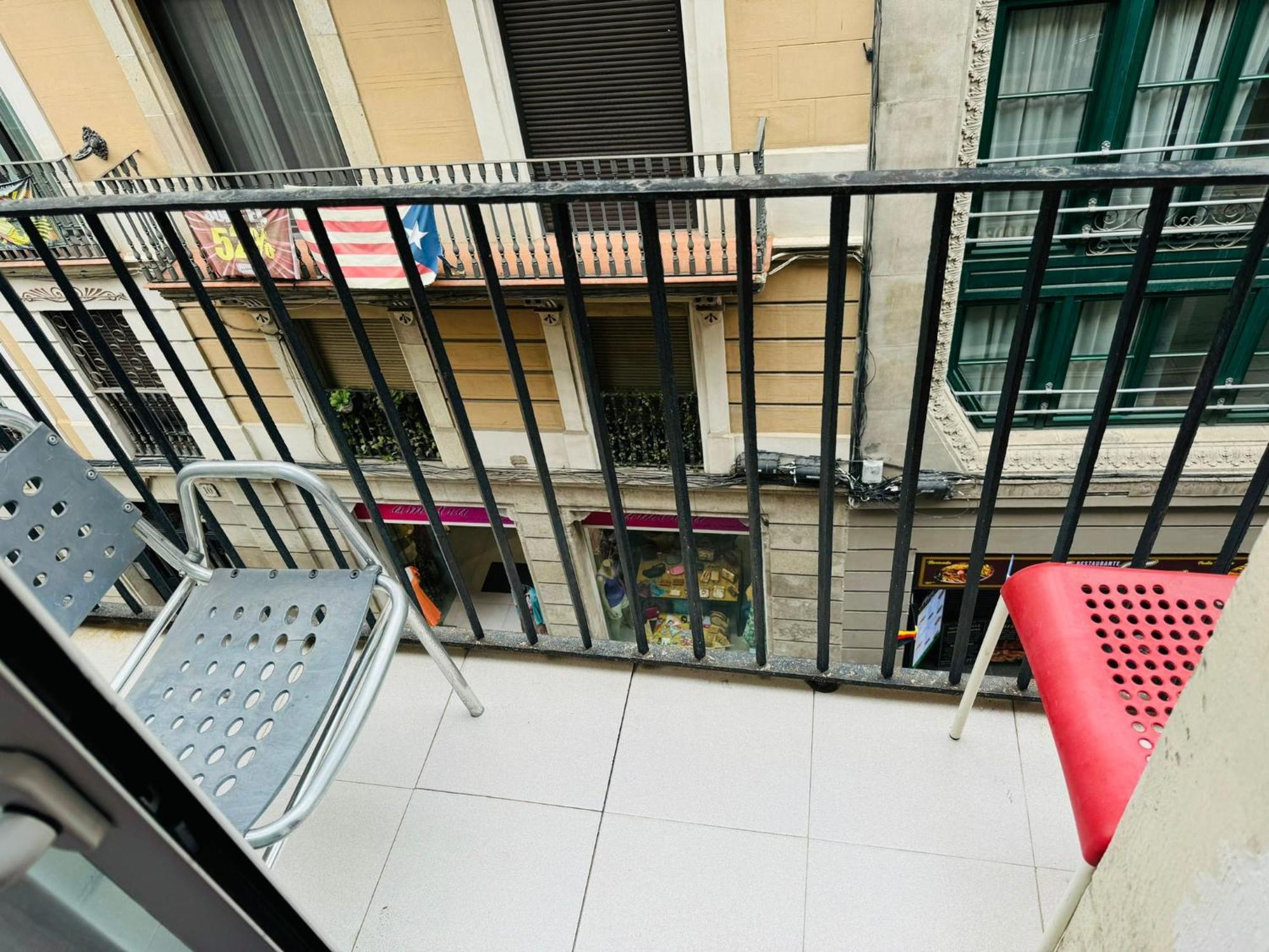 Hostal Mont Thabor Barcelona Zewnętrze zdjęcie