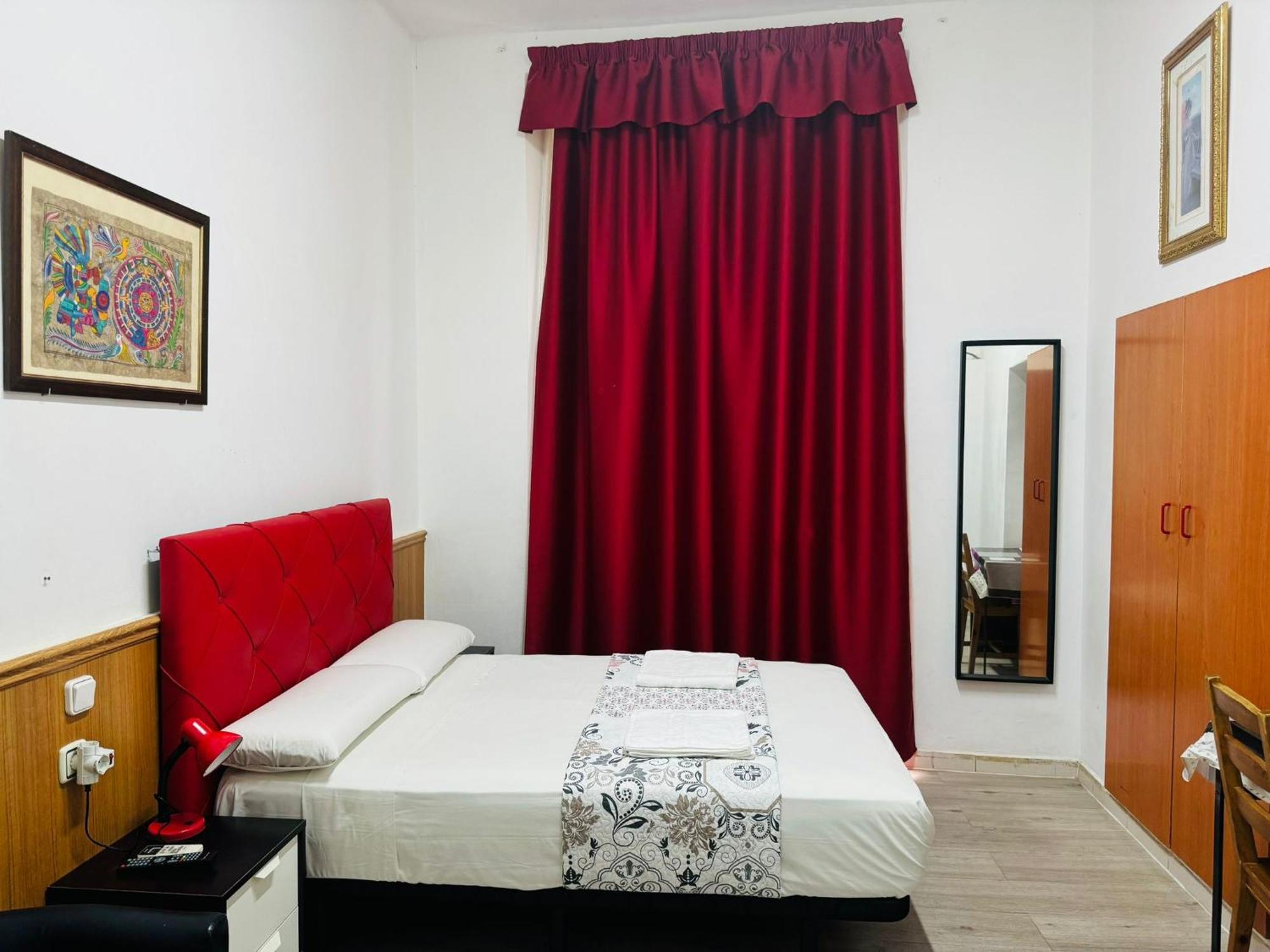 Hostal Mont Thabor Barcelona Zewnętrze zdjęcie